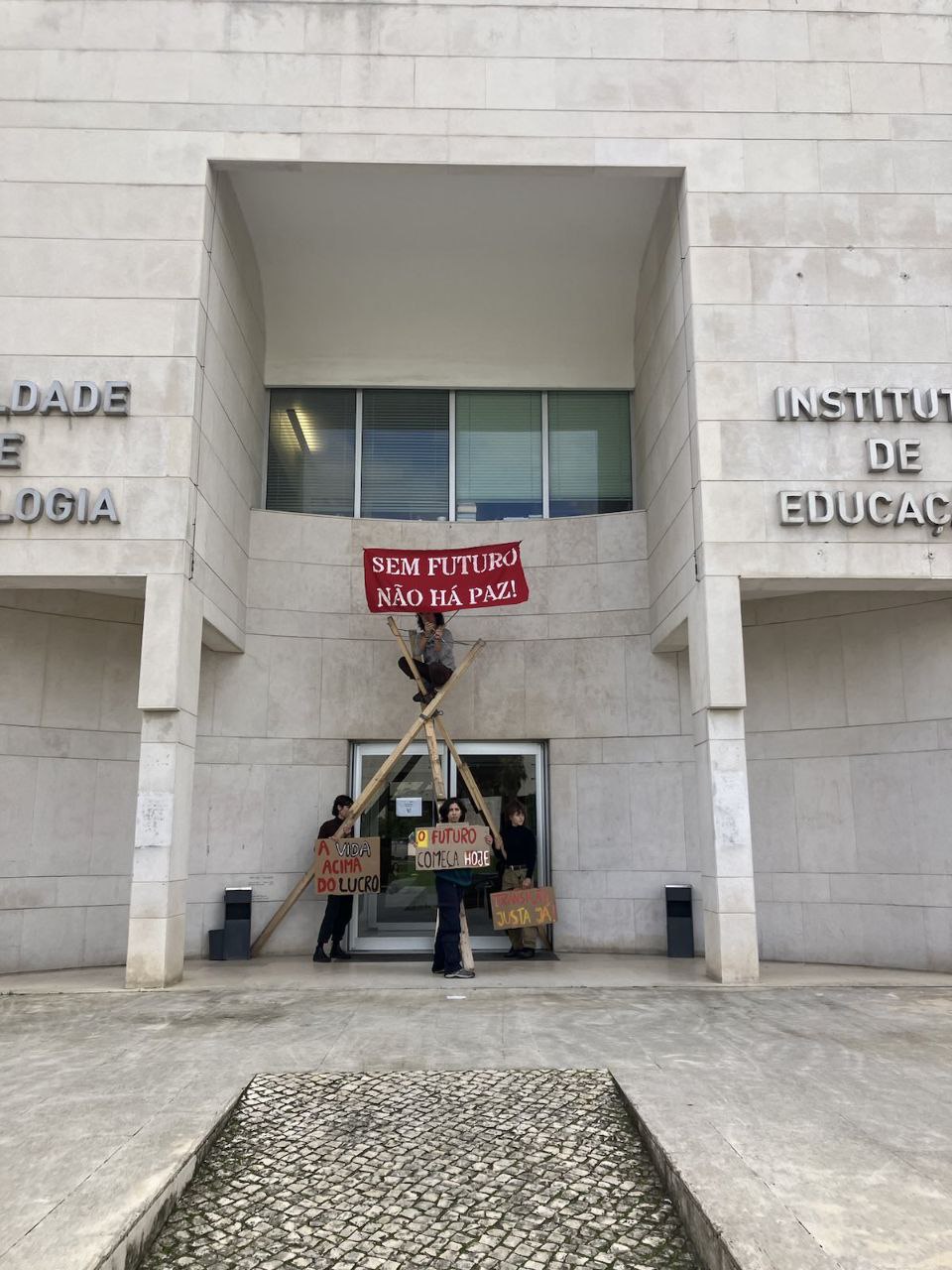 [Lisboa] Último Inverno do Gás, Ocupa. Faculdade Psicologia